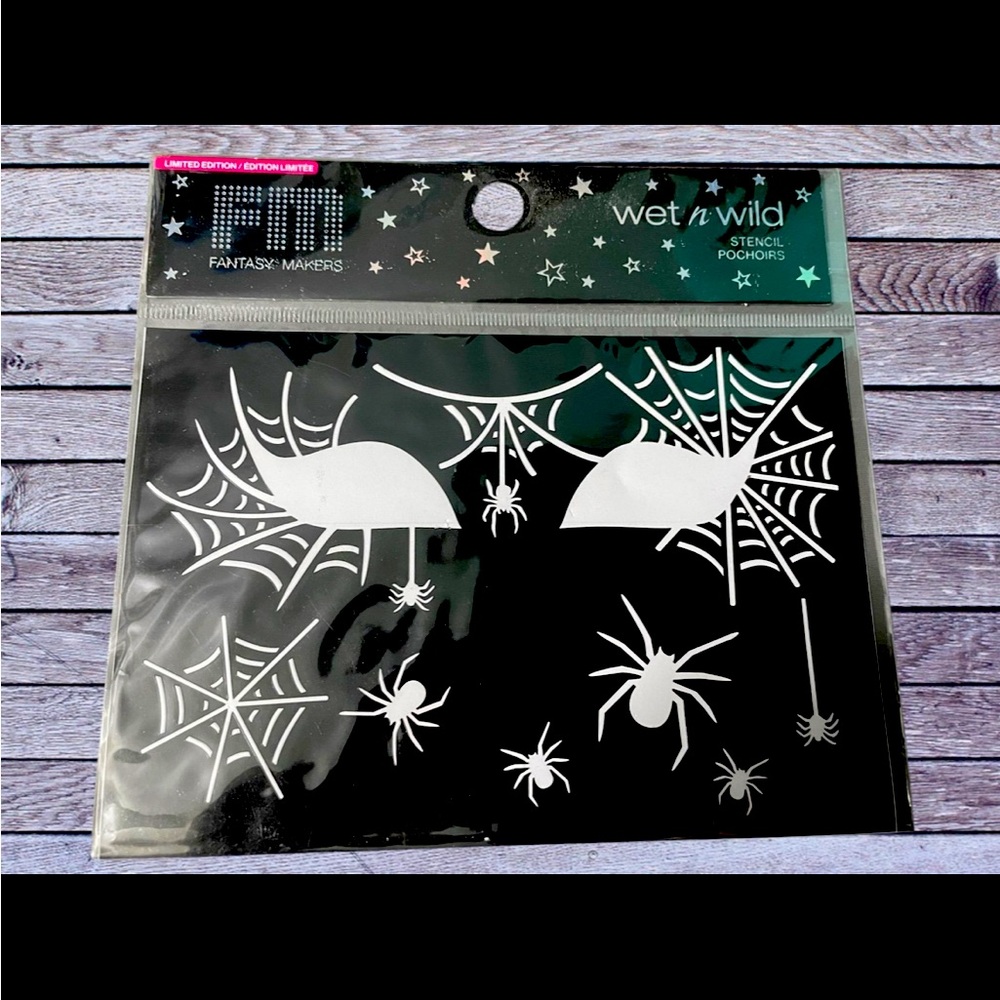 Wet n Wild Fantasy Makers Spider Web Stencil
